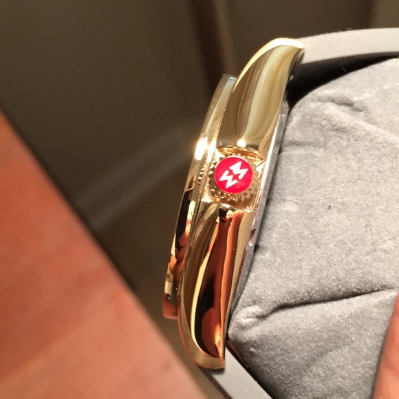 Michele Cape Topaz Watch - Picture 5 of 6